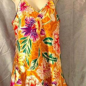 Romantic Moods.  100% polyester. Size L.